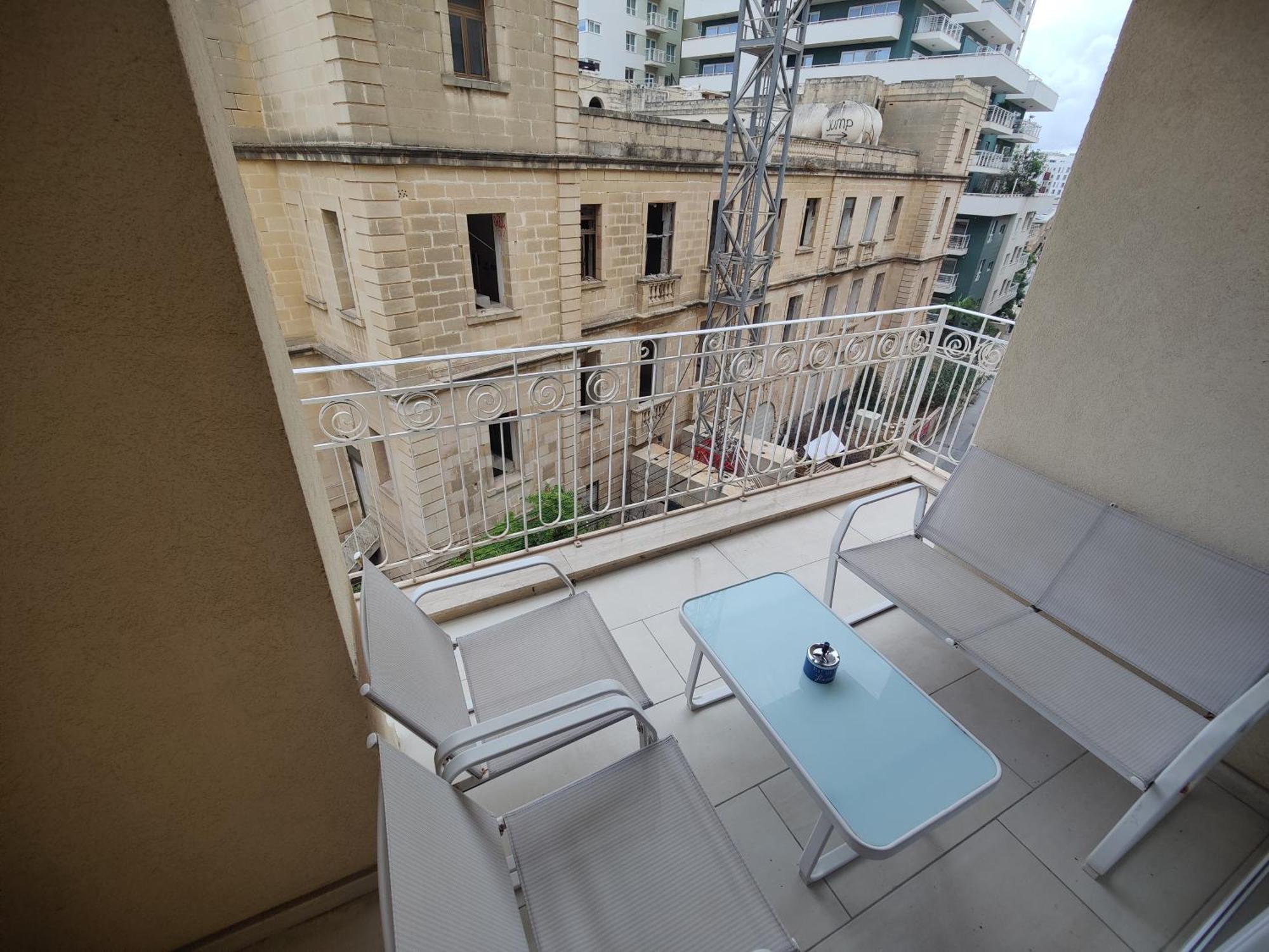 Central Modern Sliema 2 Bedroom Apartment Kültér fotó
